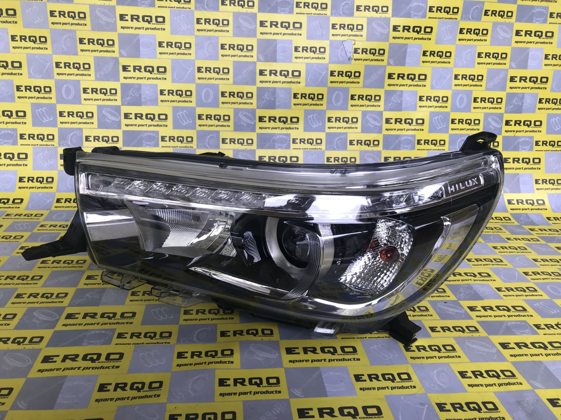 81150-0K720 FAR HILUX 2016-- REVO YM LEDLİ SOL (YENİ ÜRÜN)