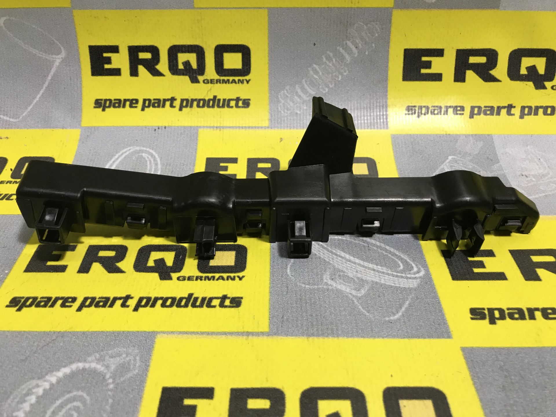 62222-4EA0A TAMPON BRAKETİ QASHQAI ÖN 2014 SAĞ