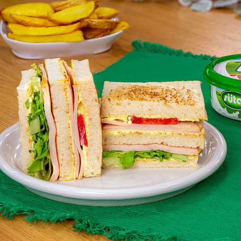 Labneli Kulüp Sandviç