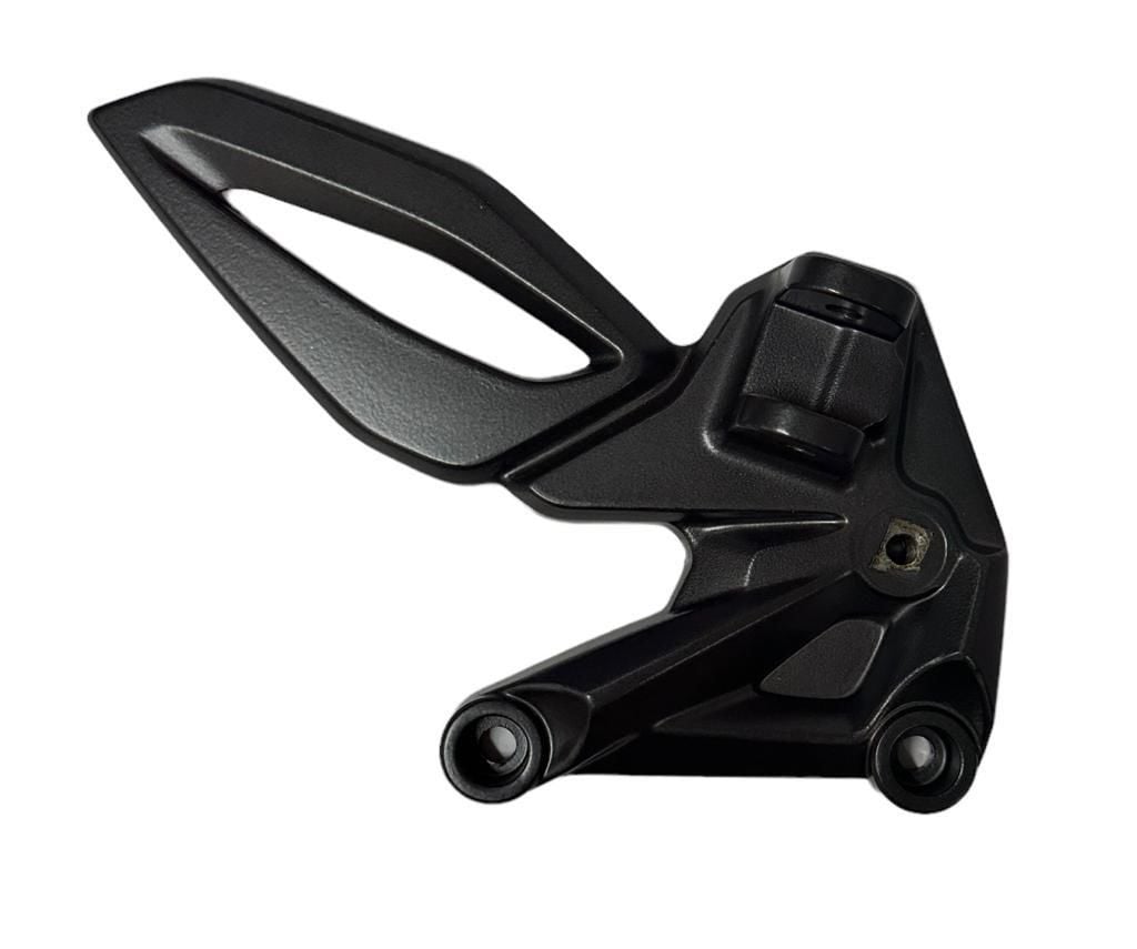 Bajaj Pulsar RS 200 Sol Sürücü Braketi Füme Orjinal 2020 (56DT3X1Y)
