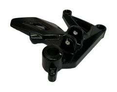 Bajaj Pulsar NS 200 Sağ Ön Basamak Braketi Siyah Orjinal 2021-2023 (56JL5F4X)