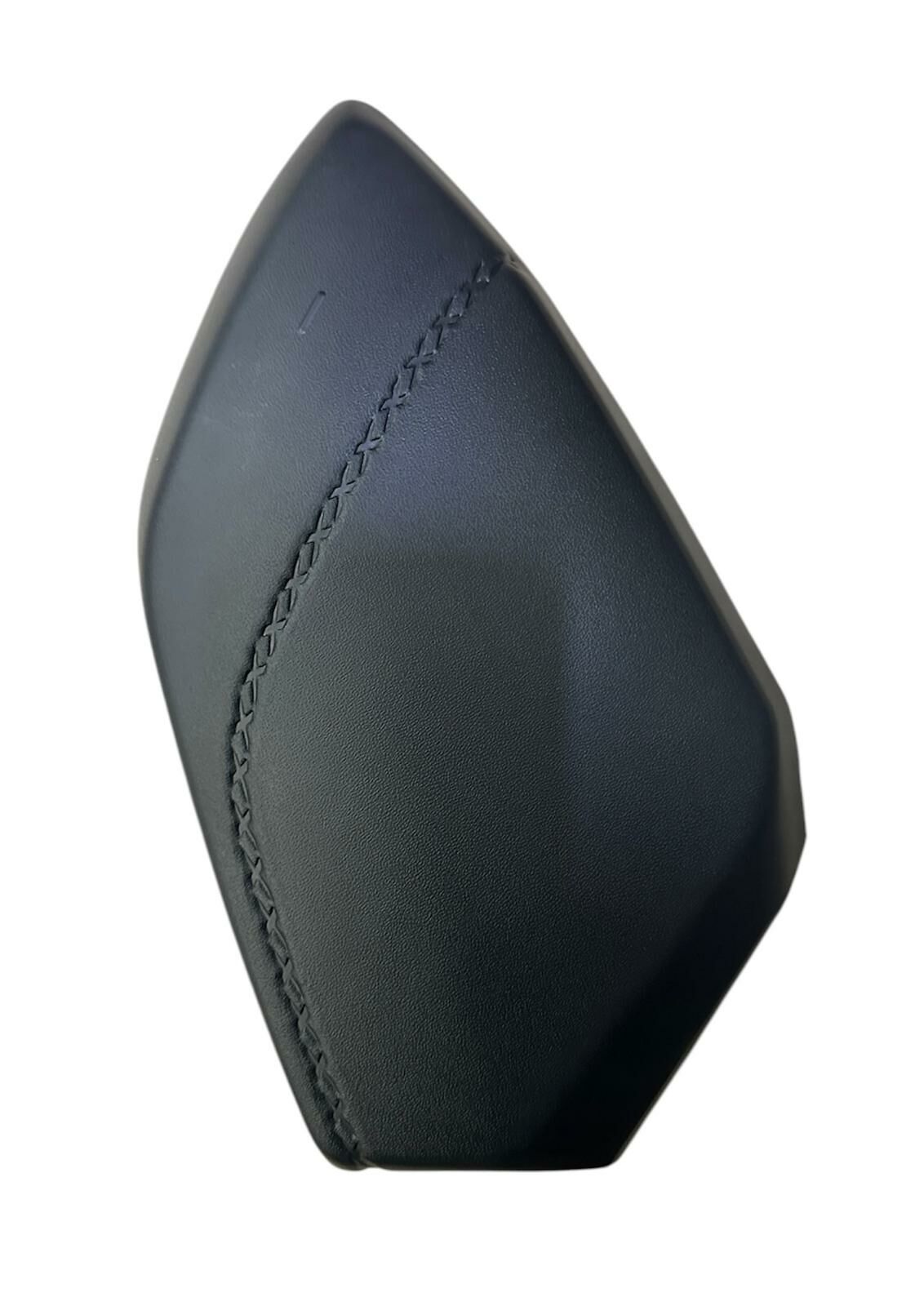 Yamaha Xmax 300 Sağ Torpido Cep Kapağı Orjinal 2018-2022 (B74-F836M-00)