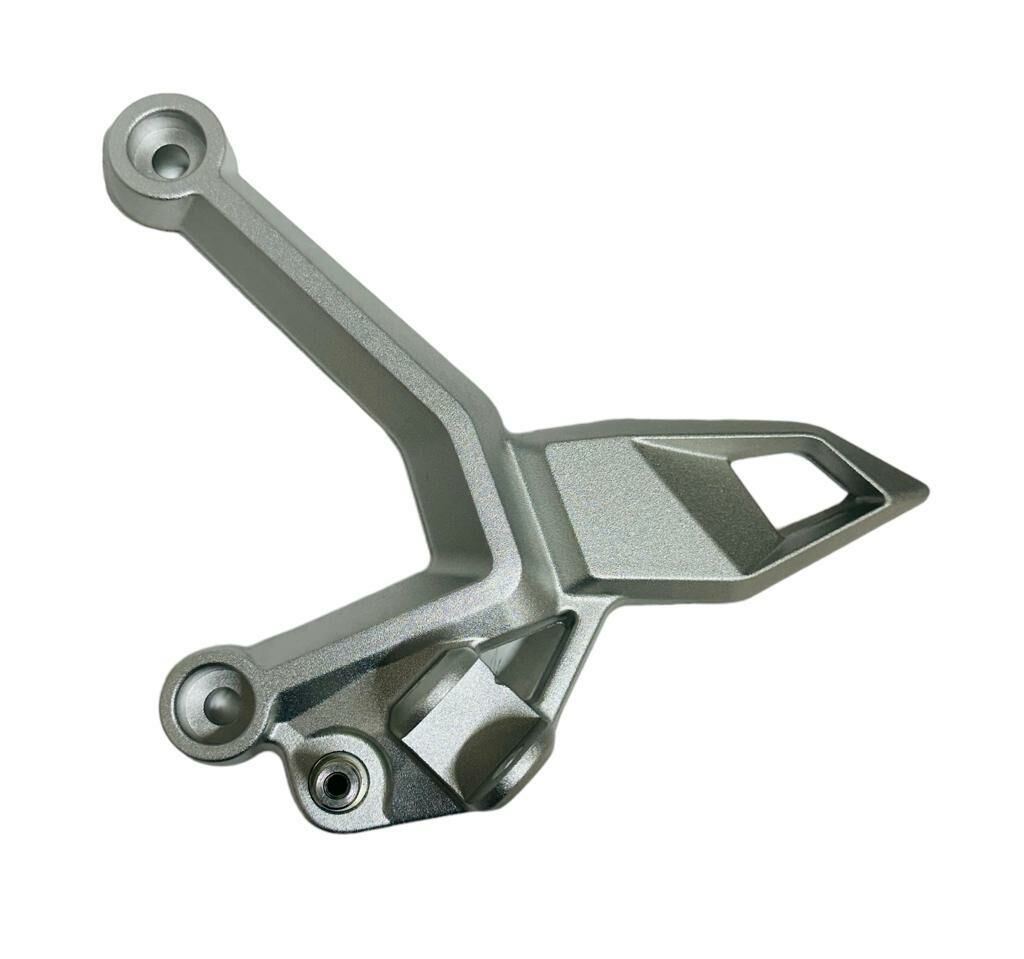 CF Moto NK 250 Sol Sürücü Ayaklığı Braketi Orjinal (6KM0-140100)