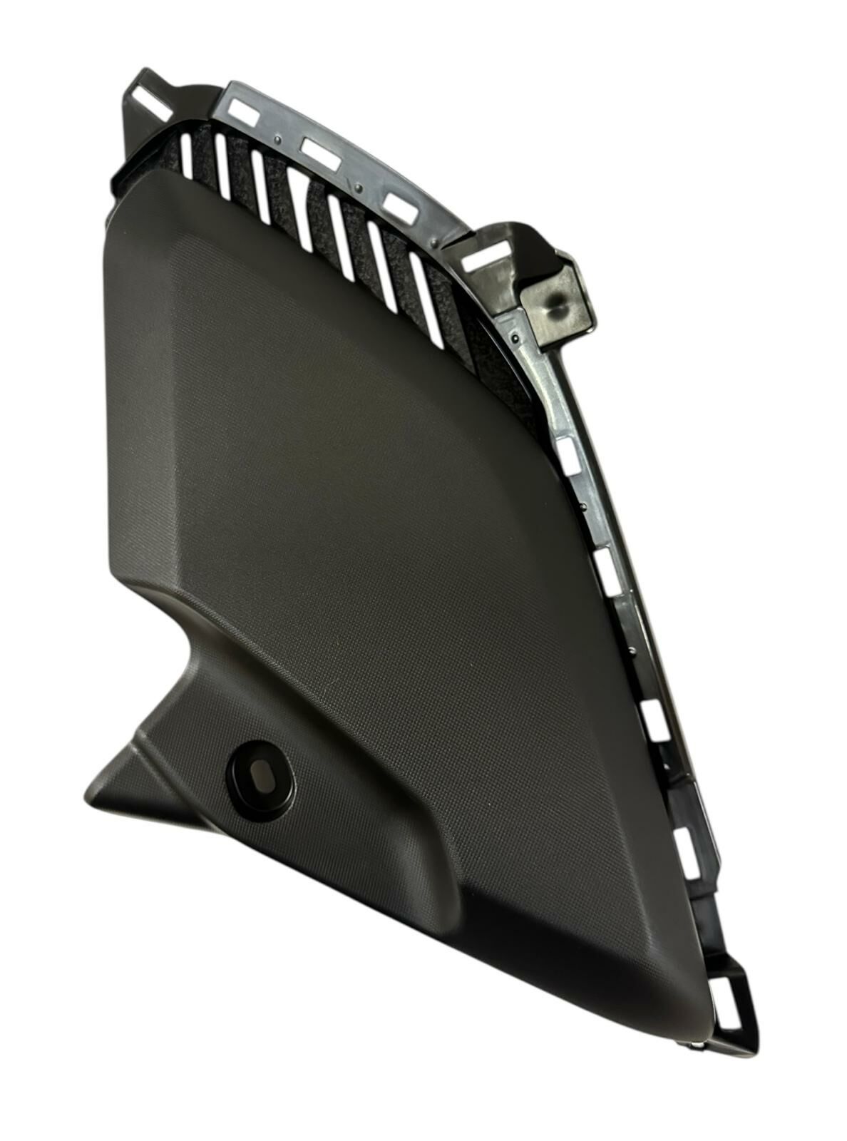 Yamaha Xmax 250 Sol Sele Altı Yan Kapak Orjinal 2023-2025 (BKA-F171E-00)