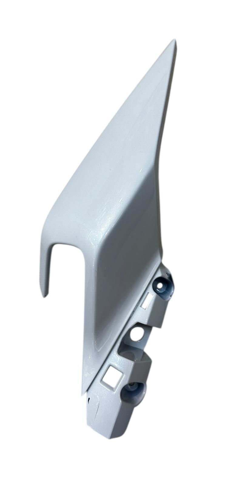 CF Moto Sr 250 Sol Kuyruk Grenajı Beyaz E5 Orjinal (6KM#-040045-8002-0VE00)