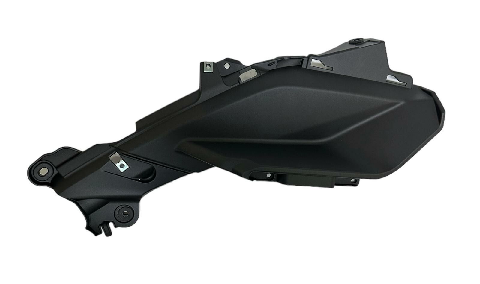 Yamaha R25 Sağ İç Kapak Grenajı Mat Siyah Orjinal 2014-2018 (1WD-XF11X-40-P0)