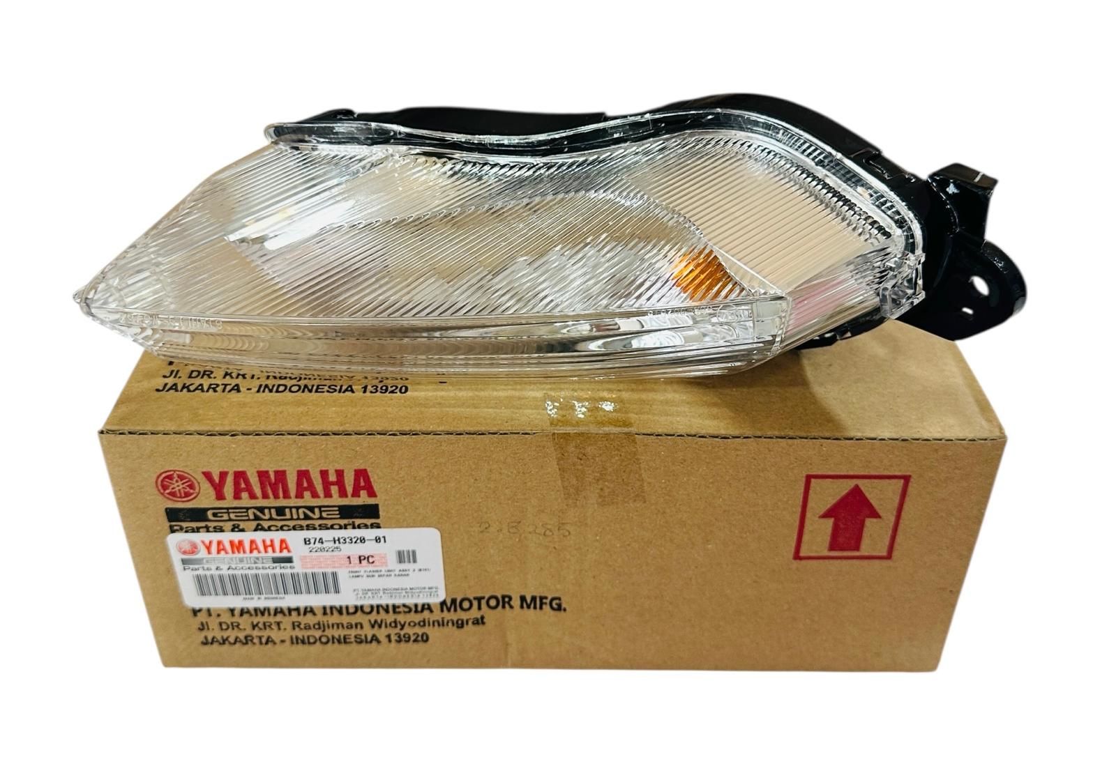 Yamaha Xmax 250 Sağ Ön Sinyal Beyaz Camlı Orjinal 2018-2023 (B74-H3320-01)