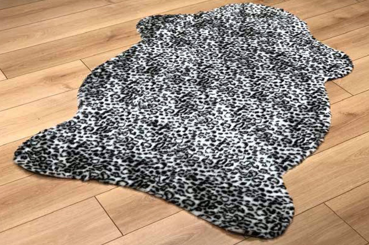 Peluş Halı Leopar Post Siyah