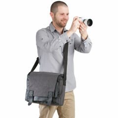 National Geographic NG W2400 Slender Messenger Omuz Çantası