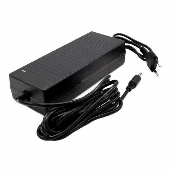 Wellpower 12V 10A Plastik Kasa Adaptör - 5.5*2.5mm WP-1210P