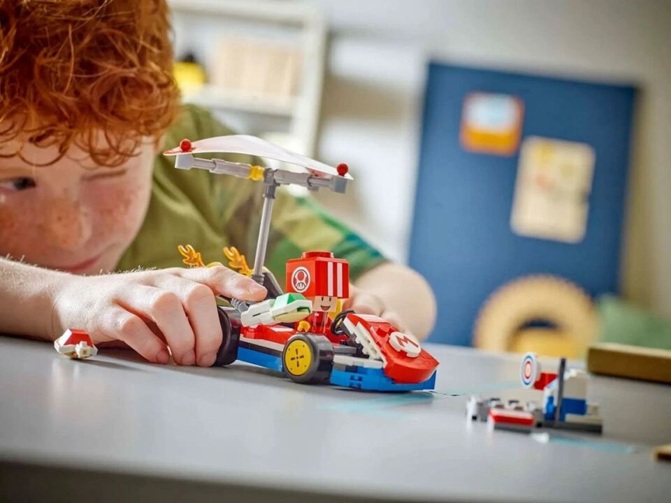Lego Super Mario Mario Kart  Standard Kart 72032