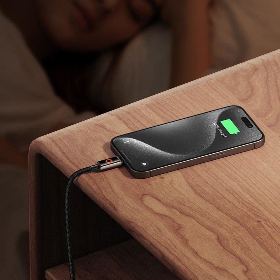 Mcdodo Ca-6680 Usb-C To Usb-C 100W Işık Göstergeli Premium Siyah Kablo