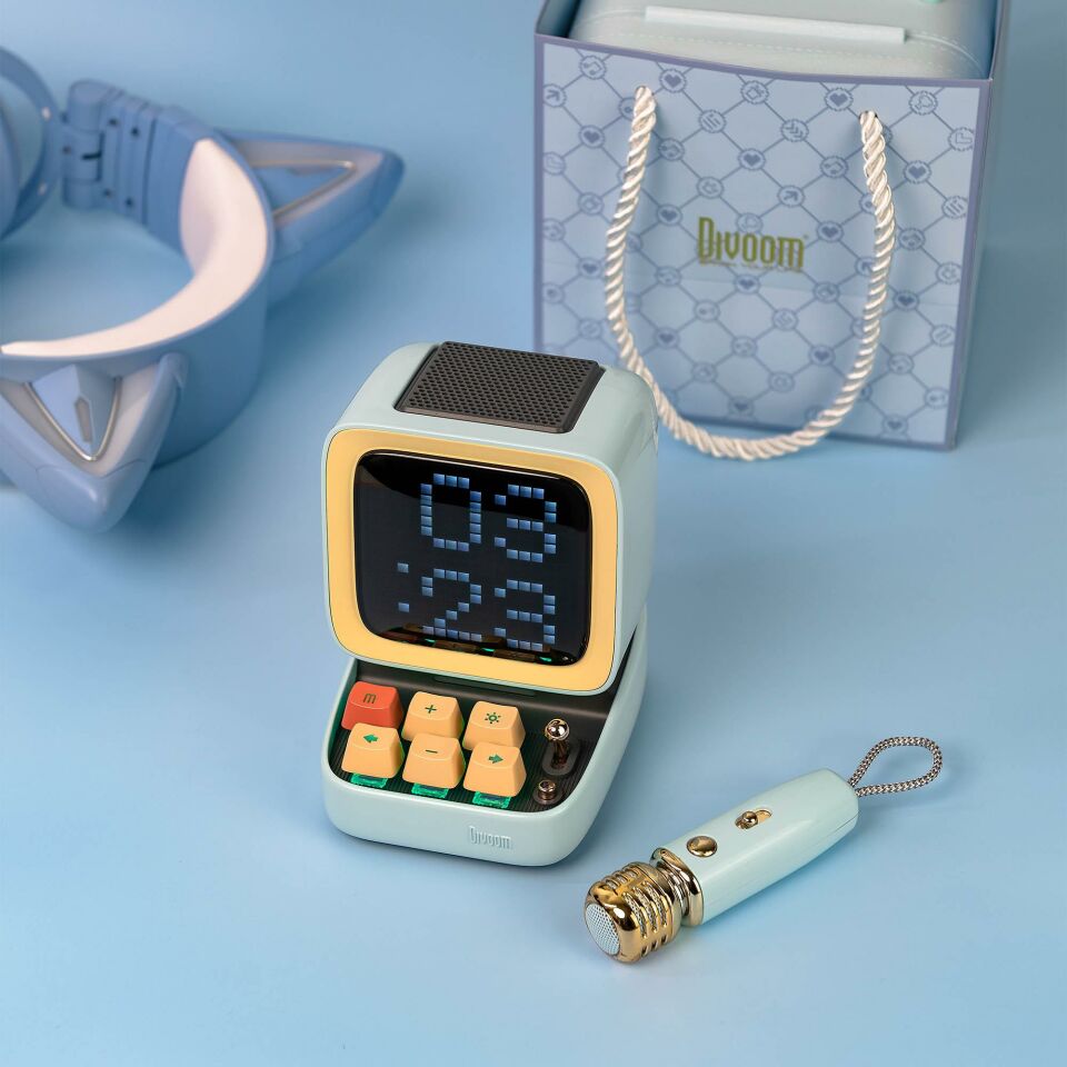 Divoom DitooMic Piksel Ekranlı Karaoke Mikrofonlu Bluetooth Hoparlör Mavi