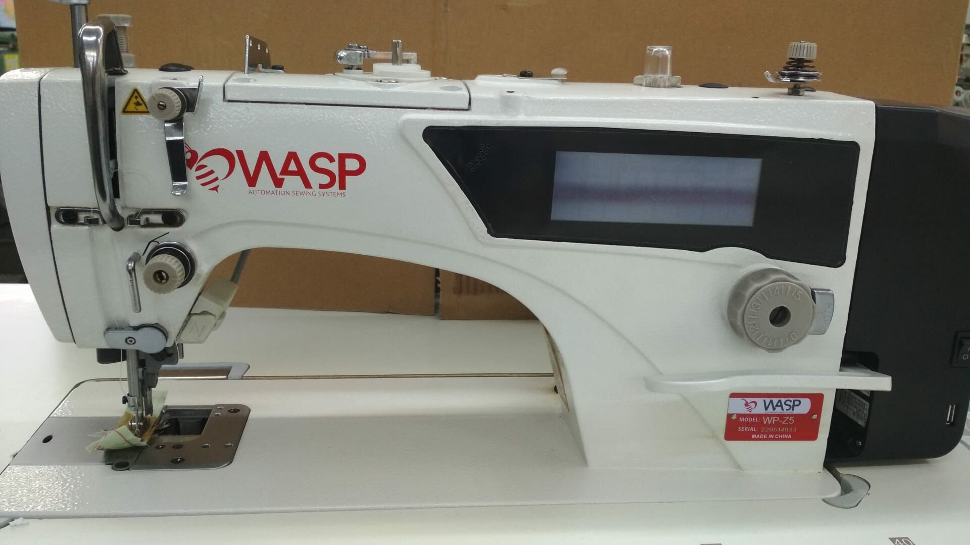 Wasp WP-Z5 Kenar Bıçaklı İplik Kesicili Gövdeden Panelli Düz Dikiş Makinası