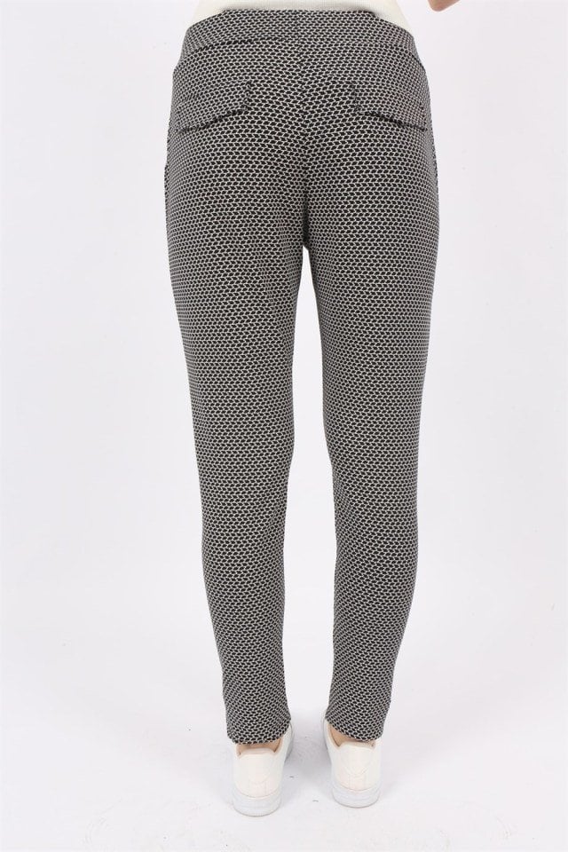 Desenli Önden Çizgi Dikişli Cepli Spor Pantolon Lacivert - XL
