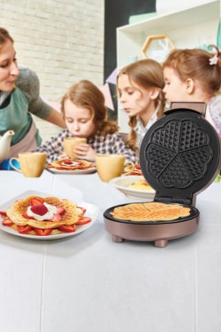 Caramel 1000w Taşmayı Önleyen Derin Plakalı Aşırı Isınmaya Dayanıklı Waffle Makinesi