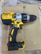 Dewalt Dcd996nt Aküsüz Profesyonel Darbeli Matkap -  Teşhir