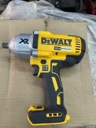 Dewalt DCF899NT Aküsüz Teşhir Şarjlı Somun Sıkma Makinesi