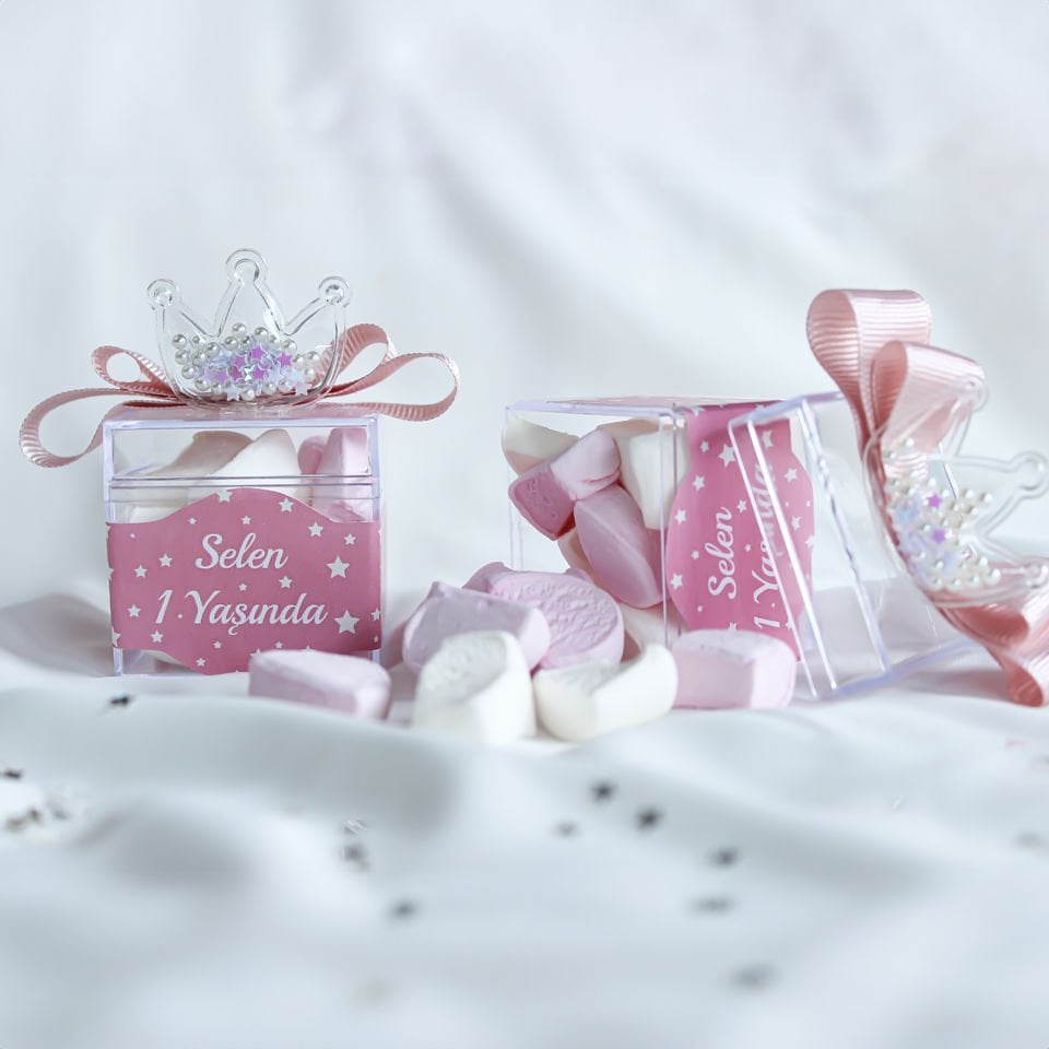 Mika Kutu Marshmallow İnci Taşlı Taç Baby Shower