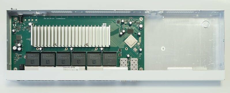 Mikrotik  CRS326-24G-2S+RM
