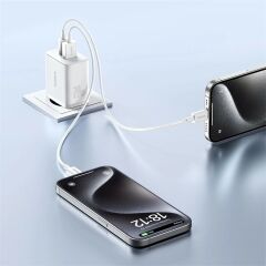 Baseus Cube Type-C + USB Girişli U+C 20W Hızlı Şarj Cihazı iPhone 15 14 13 12 11 Uyumlu Samsung ve Android Uyumlu Beyaz