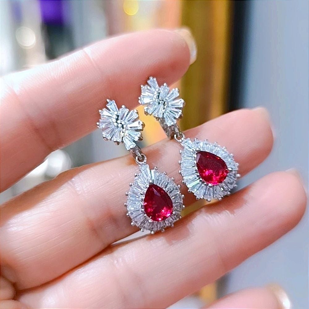 Yakut ve Swarovski Taşlı İthal Gümüş Küpe