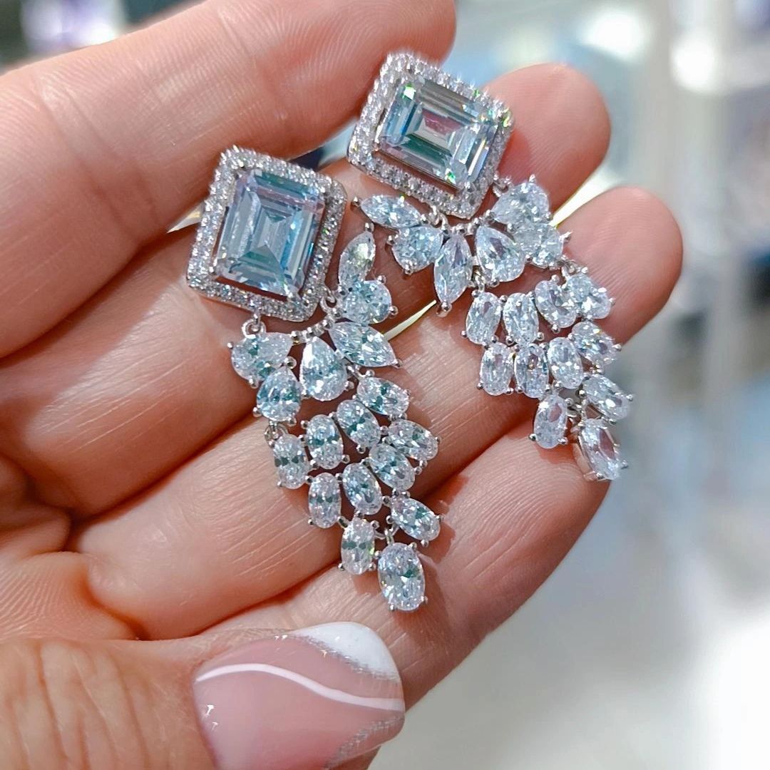 Swarovski ve Mozanit Taslı İthal Gümüş Küpe