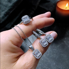 Bagety Swarovski Taşlı Altın kaplamalı Gümüş Set