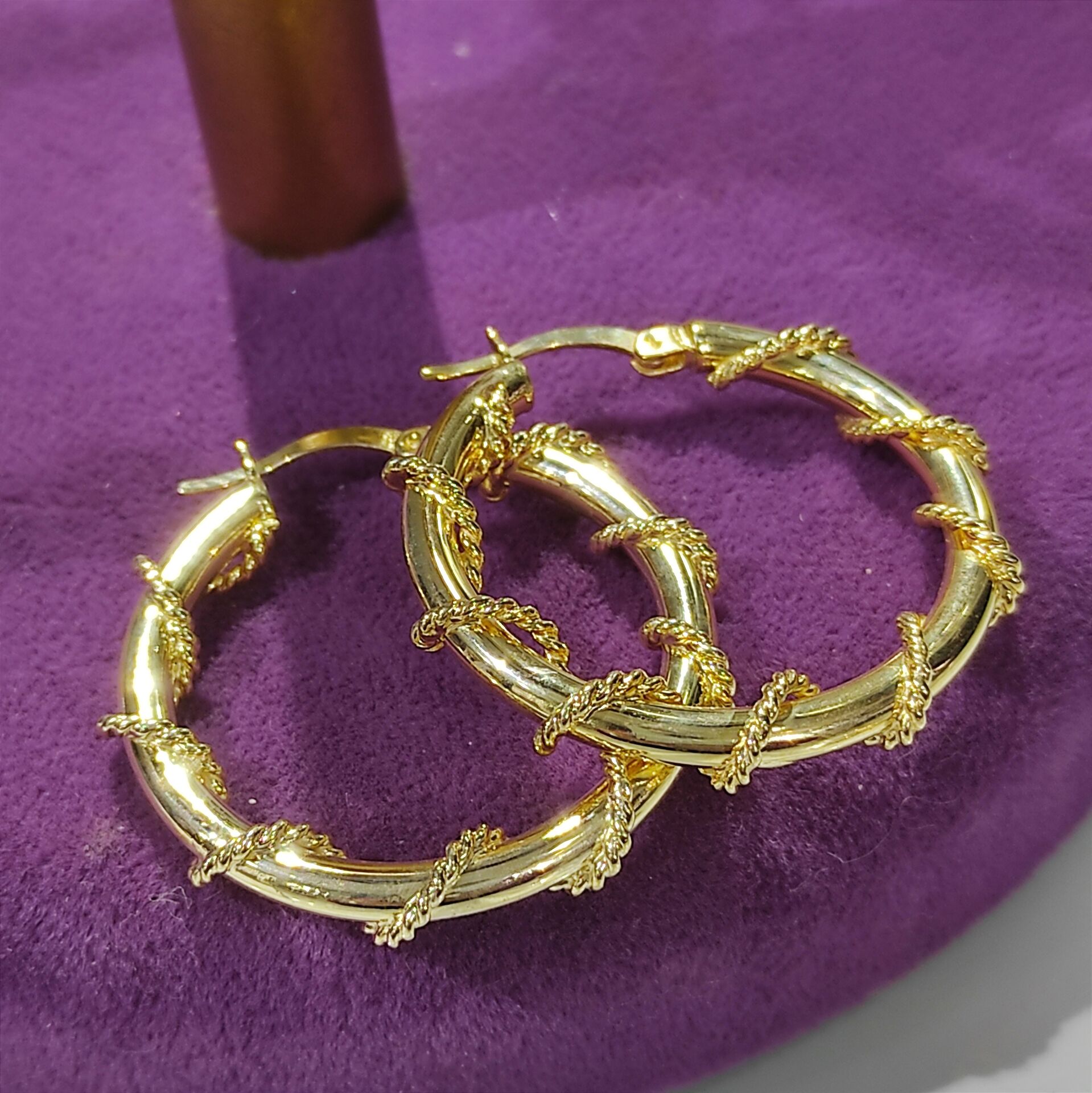 Gümüş Üzeri Gold Burgu Halka Küpe