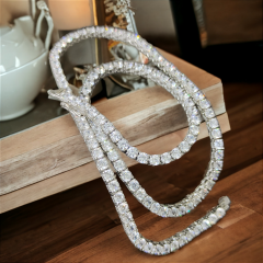 Swarovski Taşlı 5 mm.Altin kaplamalı İthal Suyolu Gümüş  Kolye