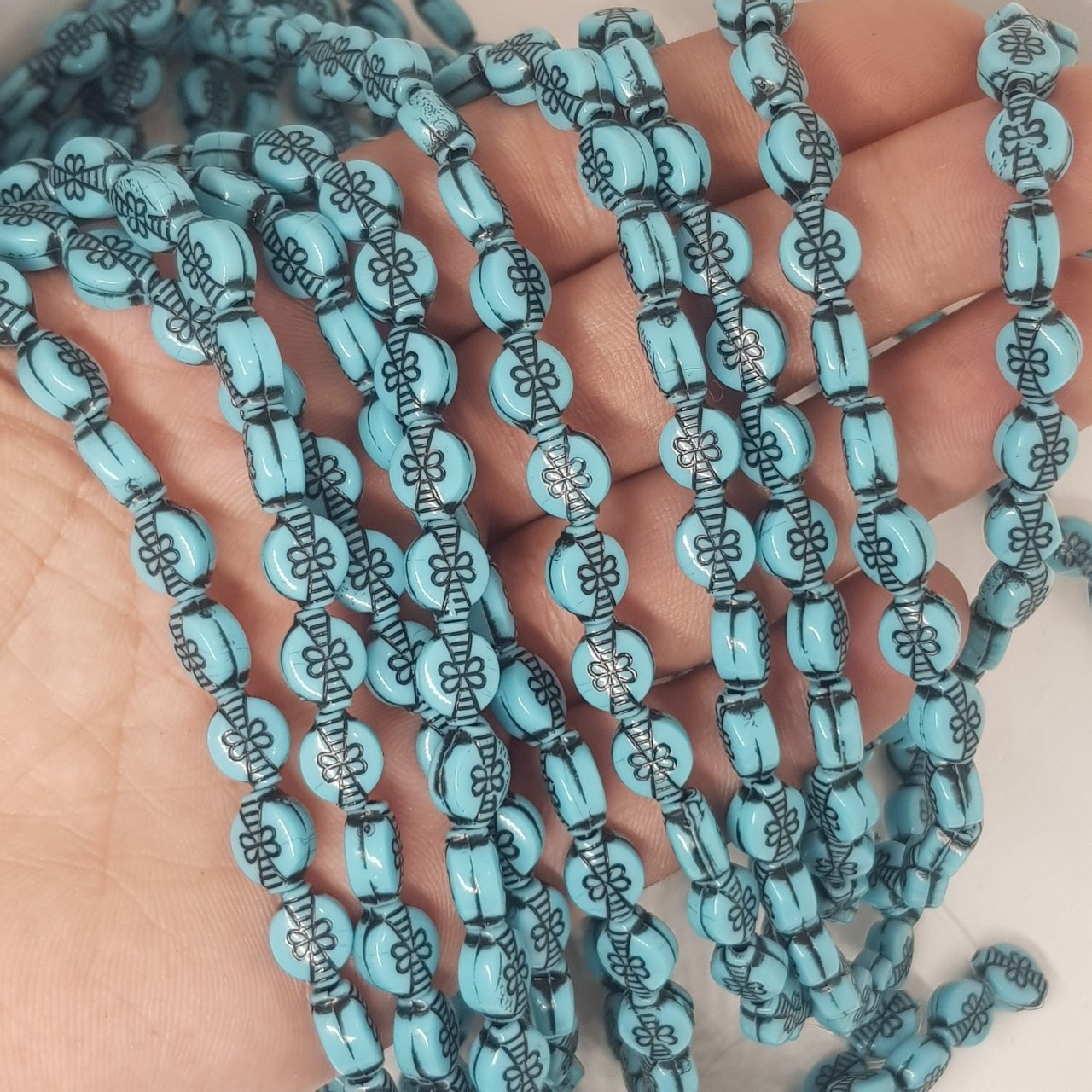 Turkuaz Plastik Dizide 34 Adet