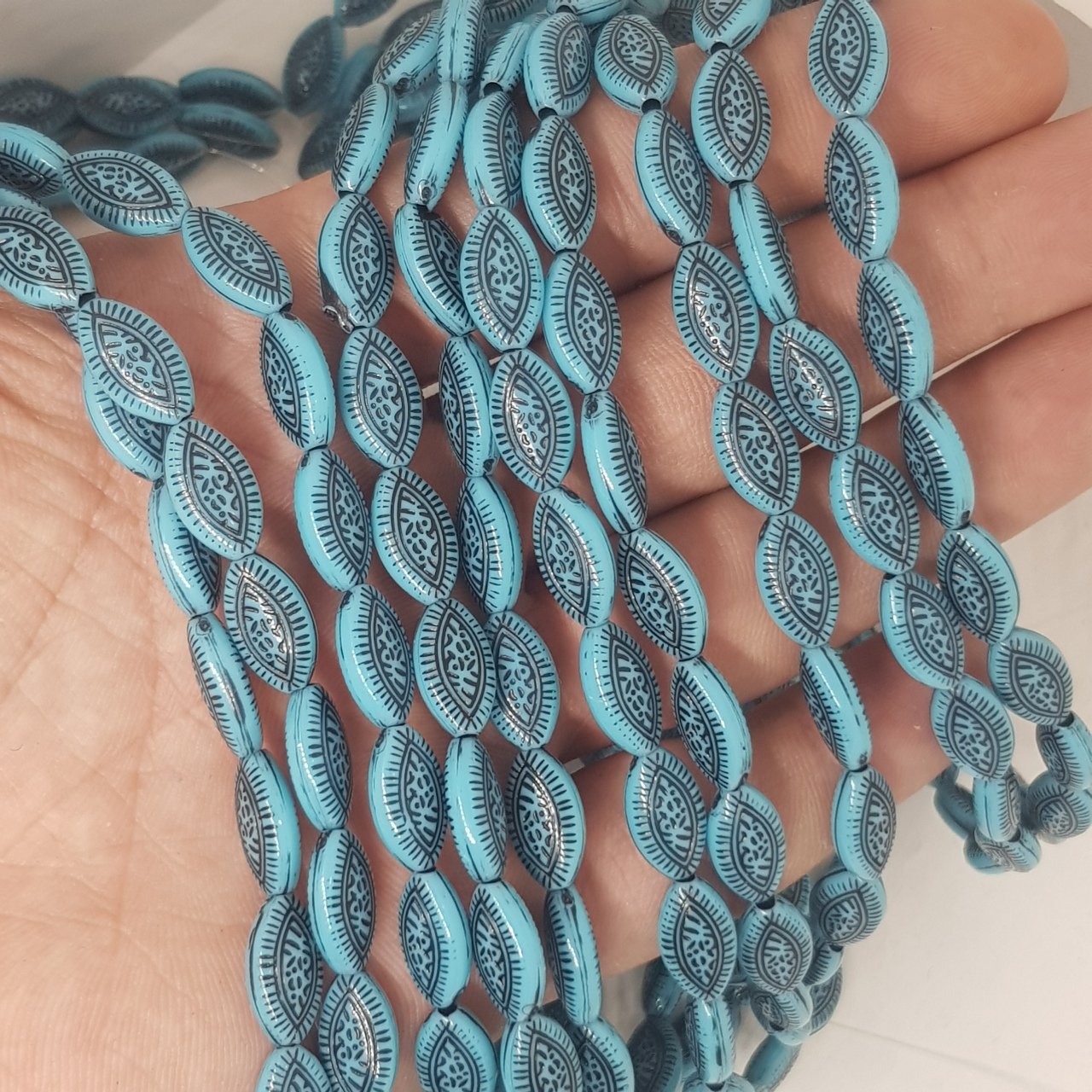 Turkuaz Plastik Dizide 26 Adet