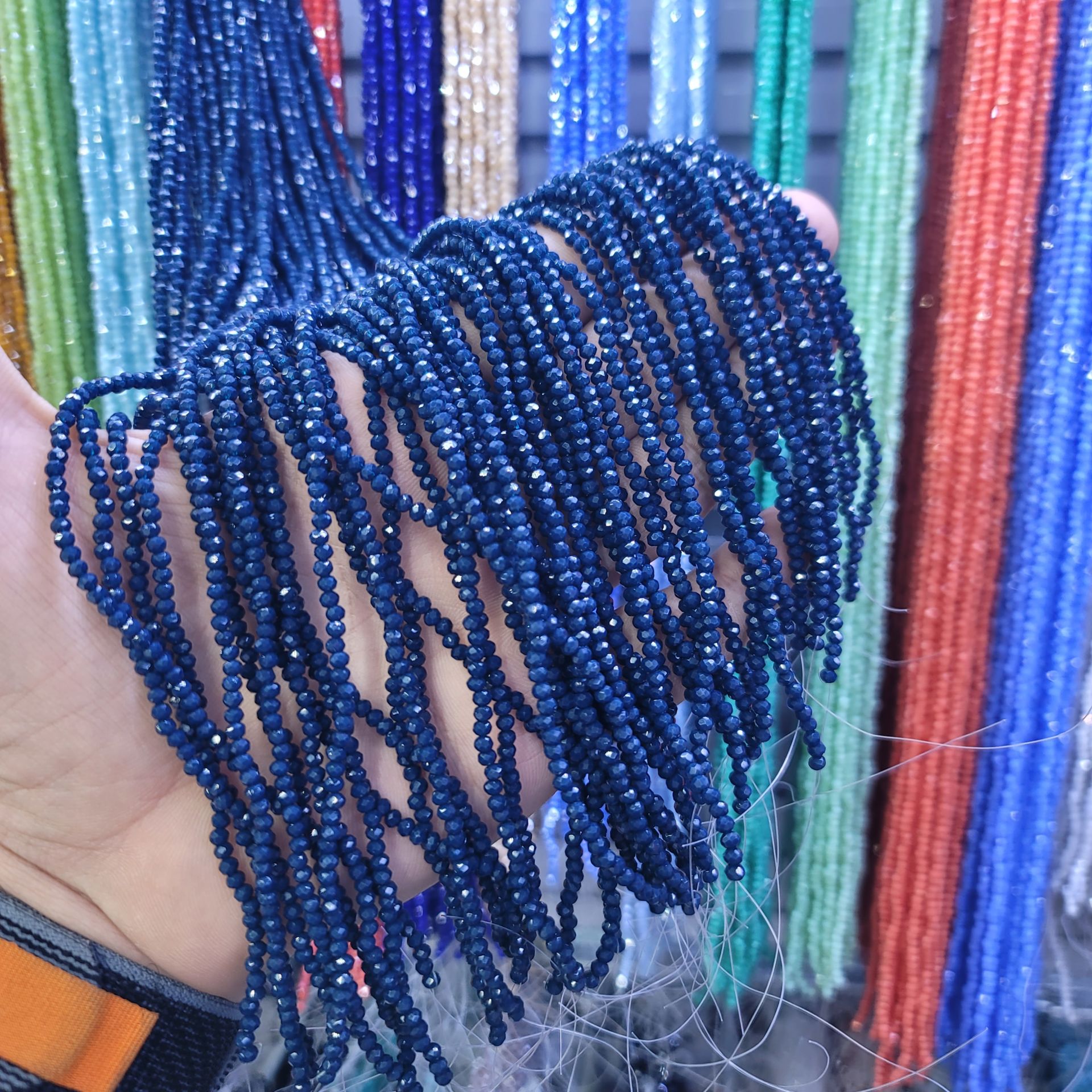 2MM Basık Mat Kristal Dizide 120-140 Adet Lacivert