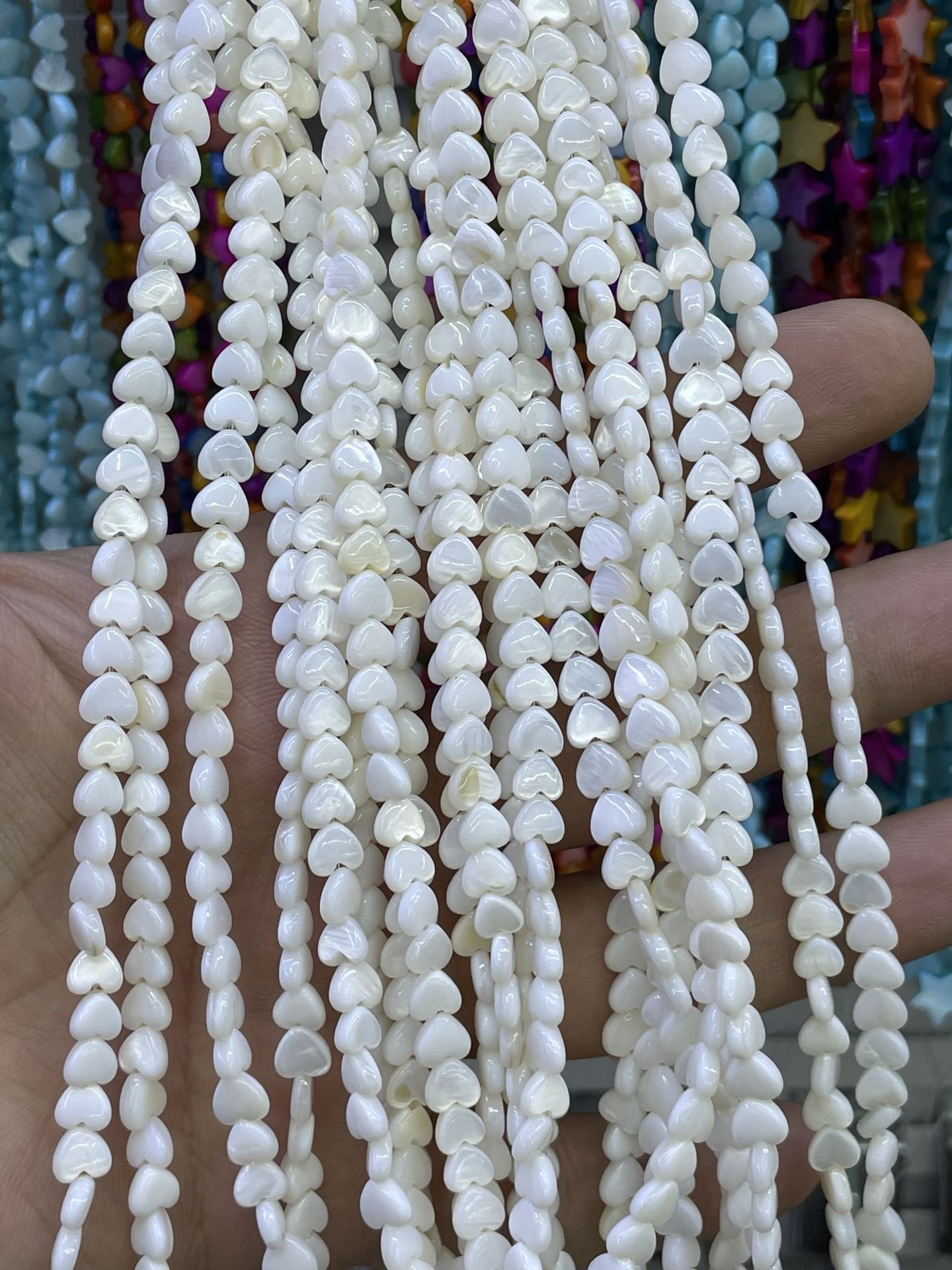 Parlak Renkli Sedef Dizi 35-40 CM 6mm kalp