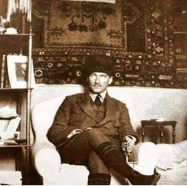 Atatürk ve Tesbih