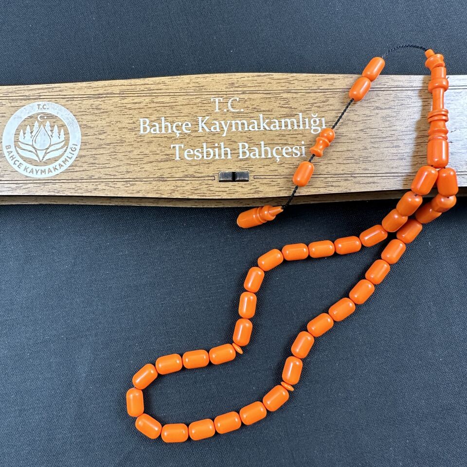 Usta işçilikli  Katalin Tesbih