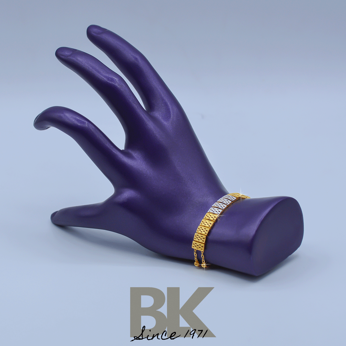 BLK124