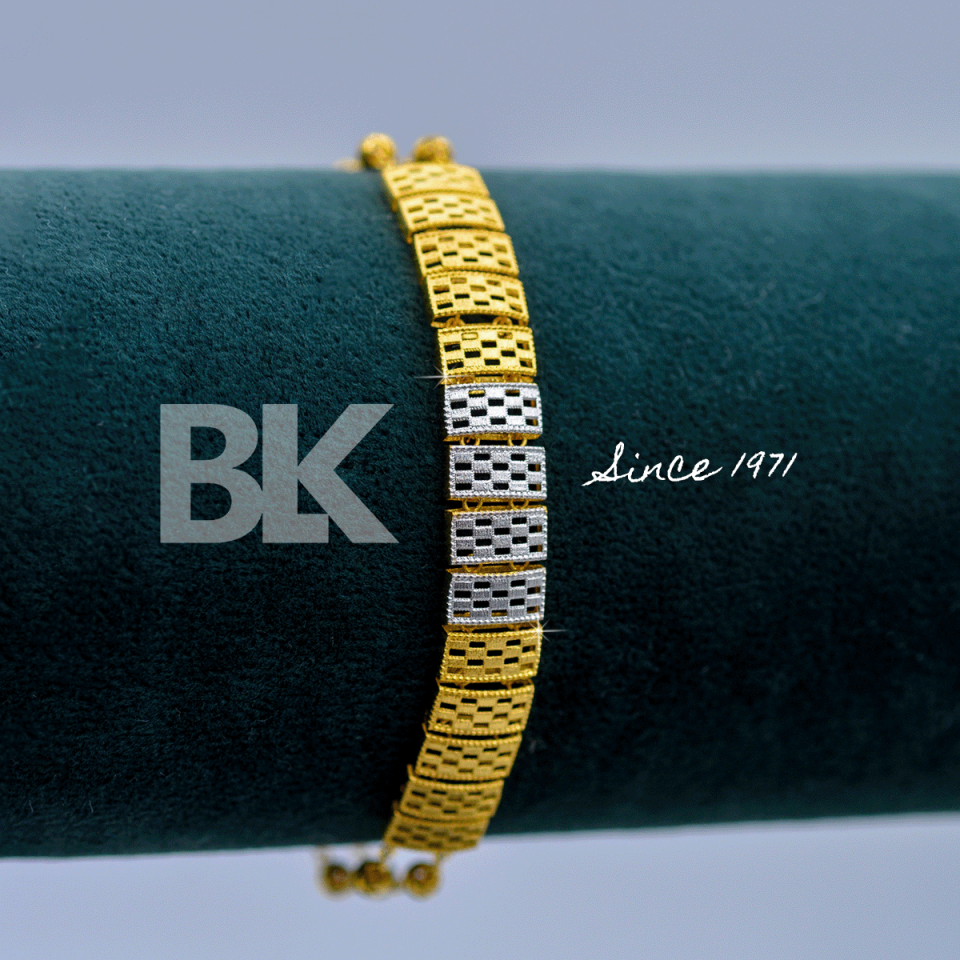 BLK124