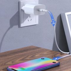 3.5A 20W TYPE-C Uyumlu Şarj Adaptörü Hızlı Şarj Desteği