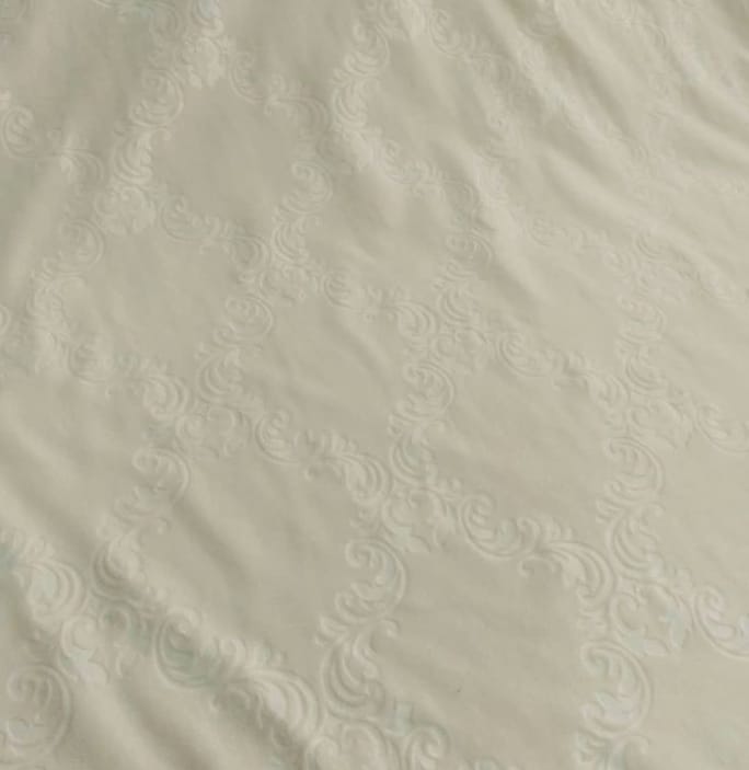 Kabartma Desenli Krem Polar Kumaş
