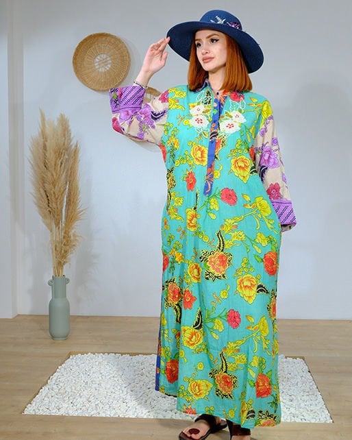 YAKASI BONCUK İŞLEMELİ  PATCHWORK ELBİSE