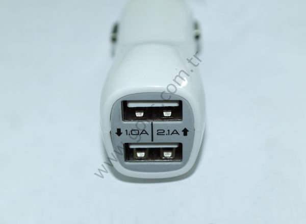 ARABA ÇAKMAKLIK ŞARJ CİHAZI 2 USB GİRİŞLİ