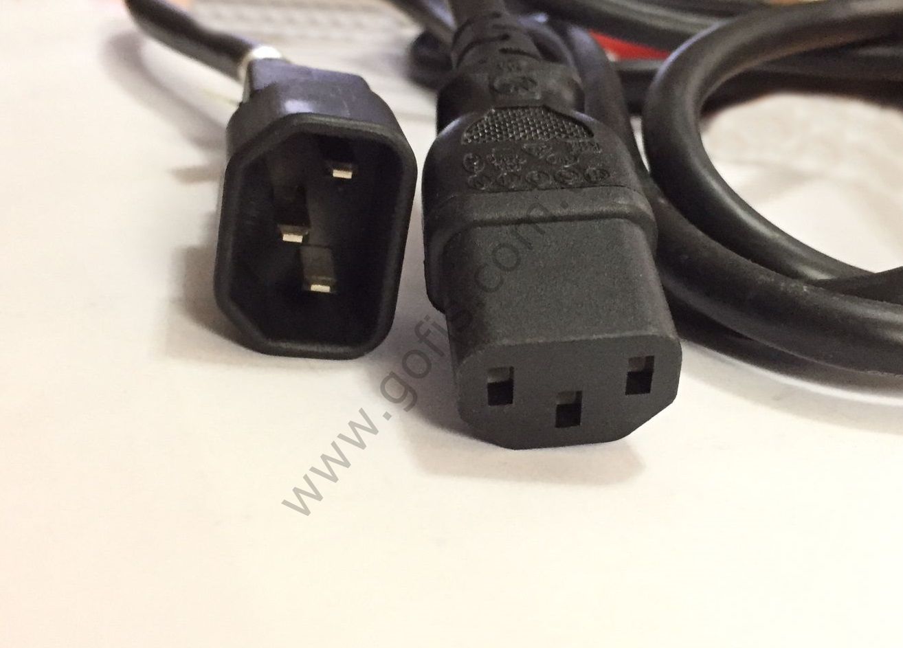 4 METRE POWER UZATMA KABLOSU C13 - C14 GÜÇ KABLOSU 3X1.5 KALİTELİ