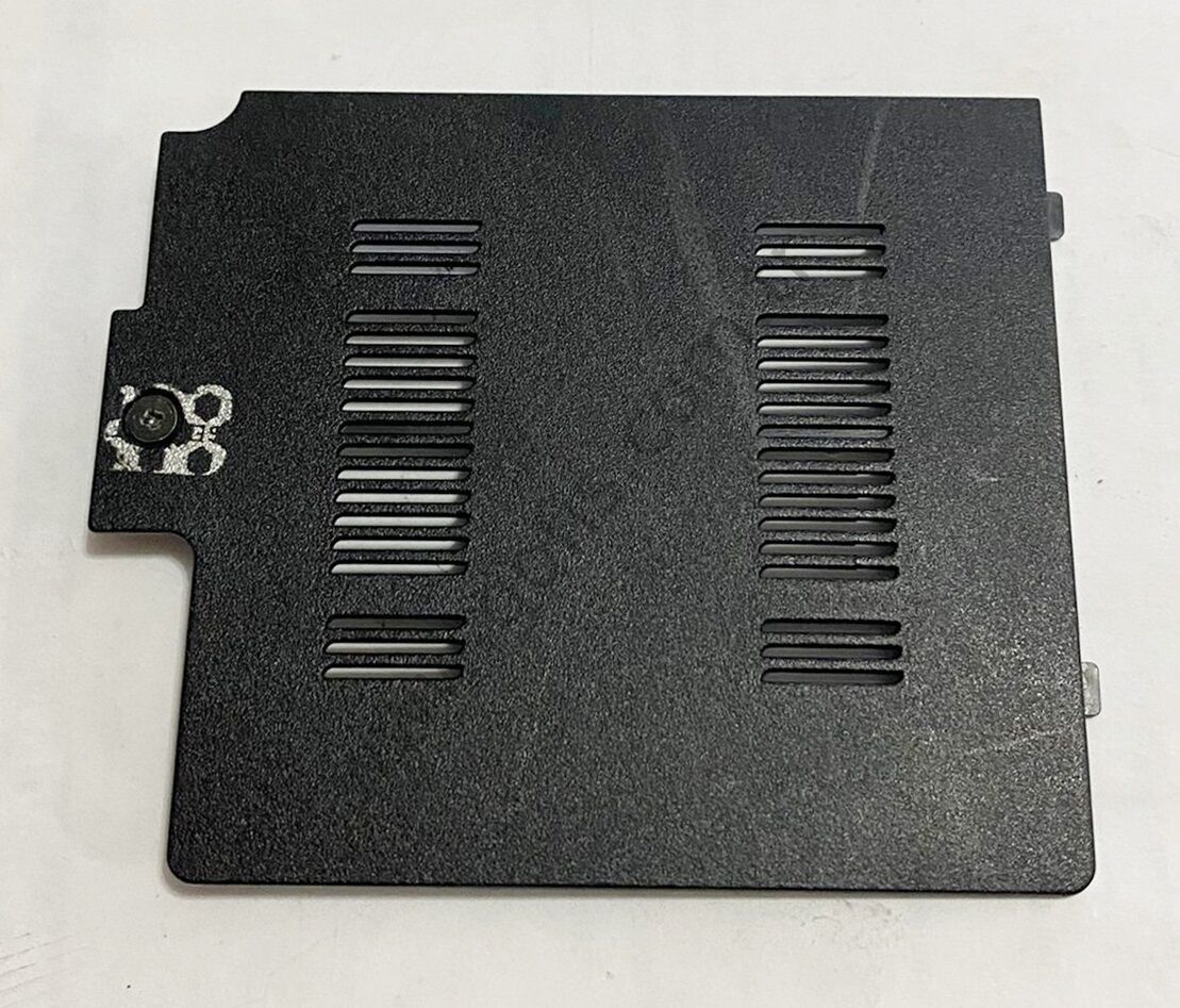 TOSHİBA QOSMİO F50-12B RAM KAPAĞI AP04G000600