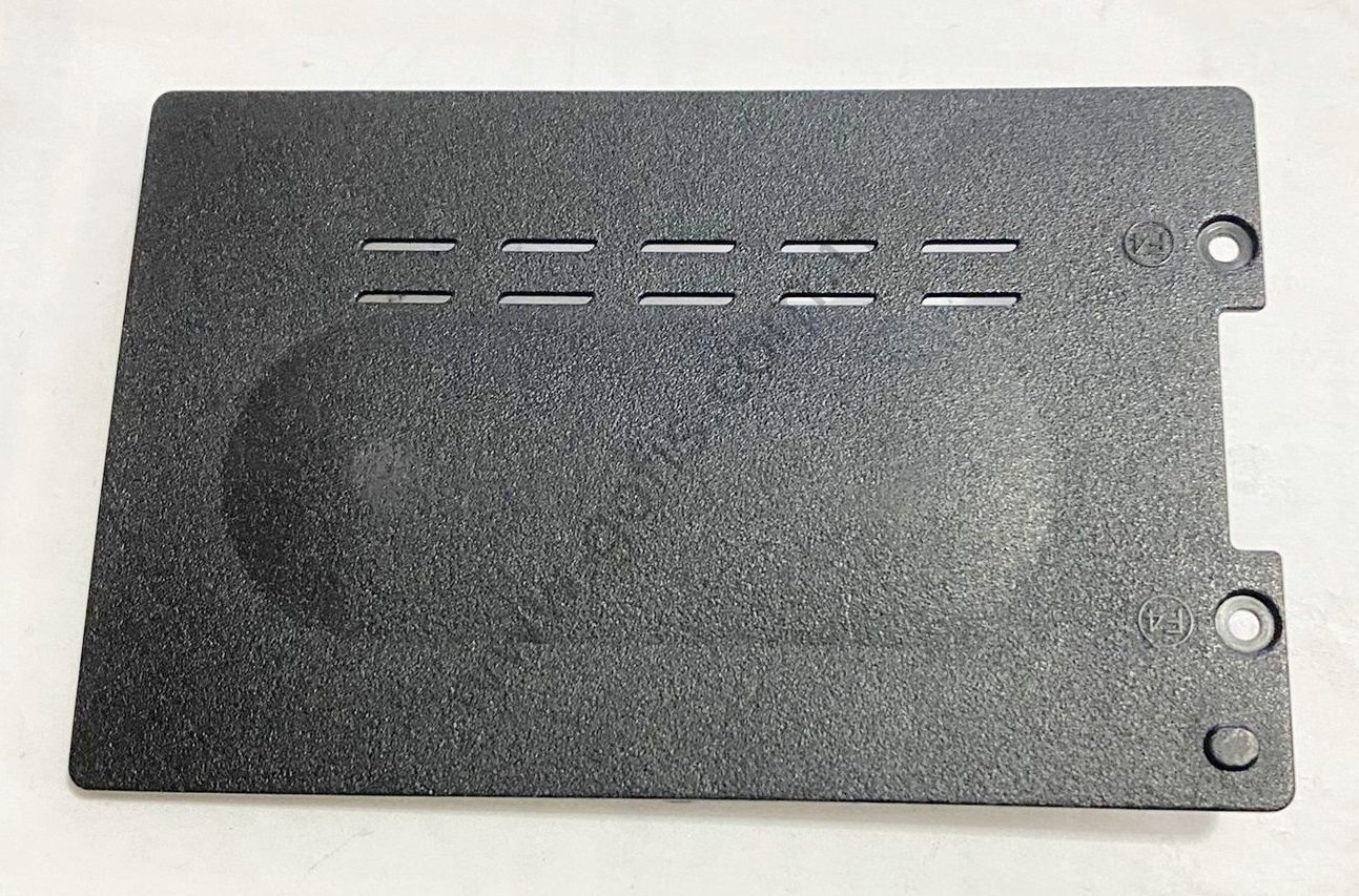 TOSHİBA QOSMİO F50-12B HDD KAPAĞI AP04G000500