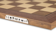 DGT Royal E-Board Walnut (Bluetooth)