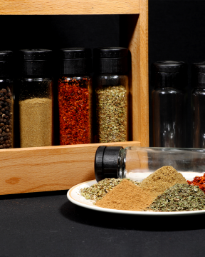 Chef Taste Cansas 12 Li Baharatlık Takımı Ahşab Standlı 12 Li Baharatlık Takımı