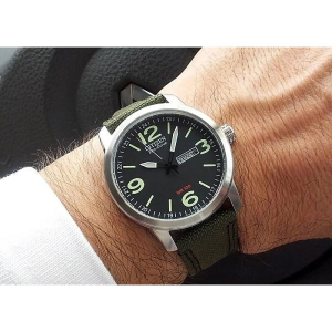 Citizen BM8470-11EE Eco-Drive Erkek Kol Saati – Askeri Stil & Gündelik Şıklık