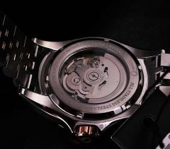 Quantum SW.QMG886.550 Otomatik Erkek Kol Saati