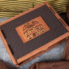 Ahşap Lüks Kutu Hediyelik Antep Fıstıklı Fitil Lokum Net: 1500 g